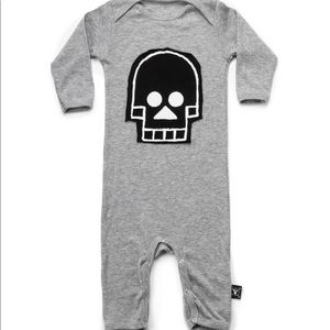 Nununu skull unisex onesie